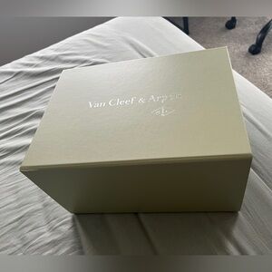 Van Cleef & Arpels Gift Box. Whole set.